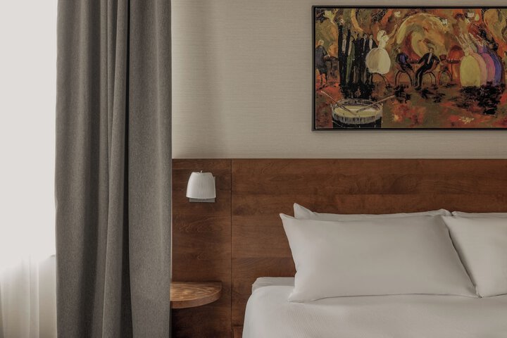 Room 40 of 74