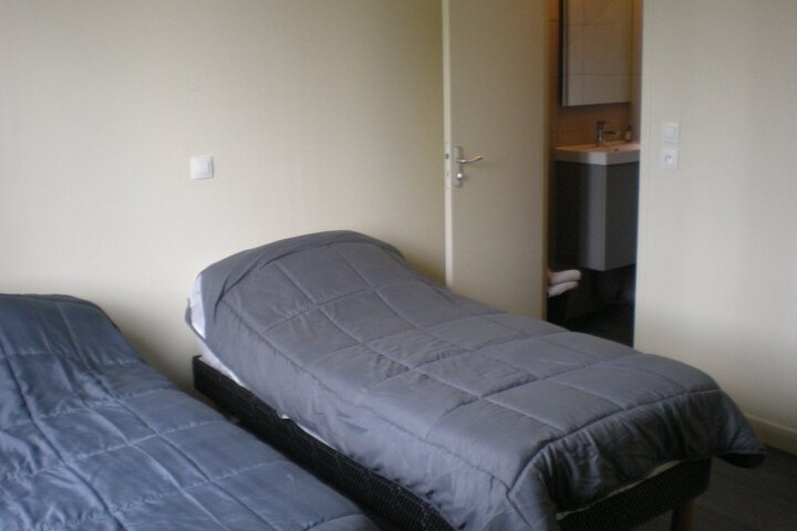 Room 5 of 45