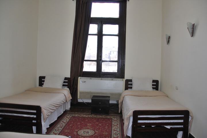 Room 15 of 60