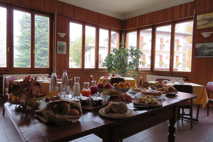 Breakfast/Coffee Service 11 of 20