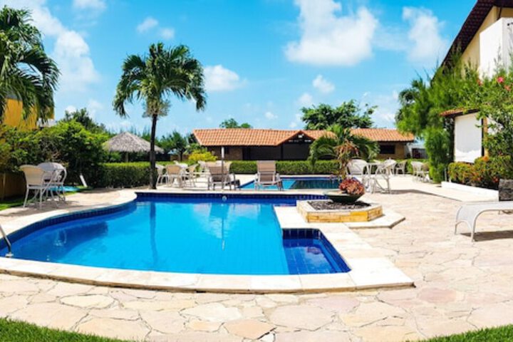 Pool Hotel