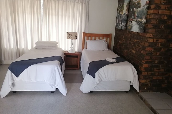 Room 10 of 44