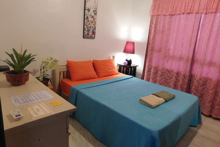 Room 13 of 107