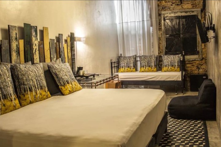 Room 25 of 114