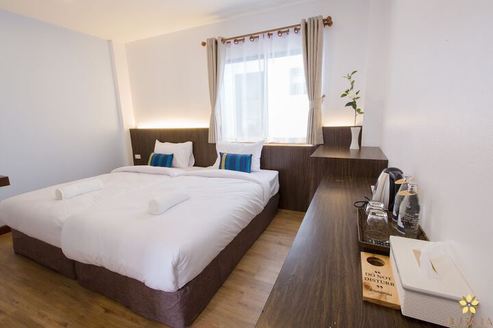 Room 5 of 31