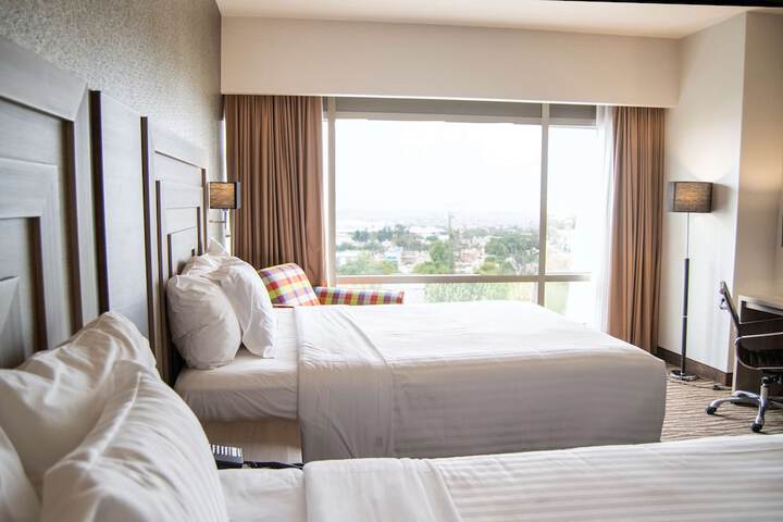 Room 10 of 50