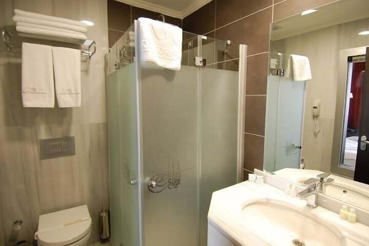 Bathroom Photo