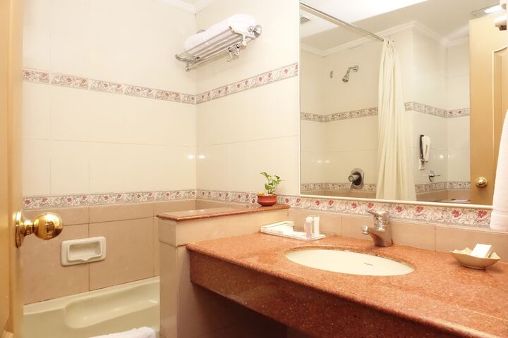 Clean Restrooms