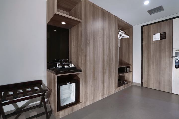 Room 11 of 22