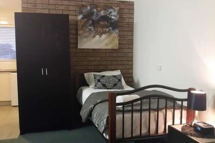 Room 16 of 62
