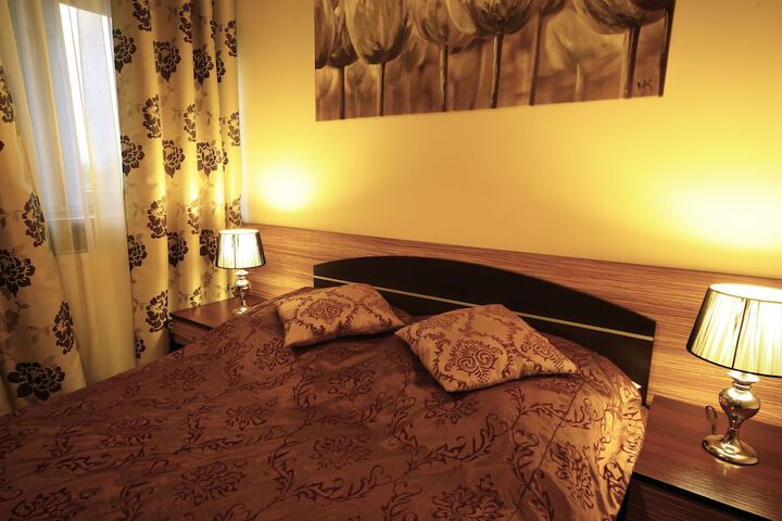Room 15 of 38