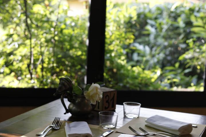 Dining 25 of 41