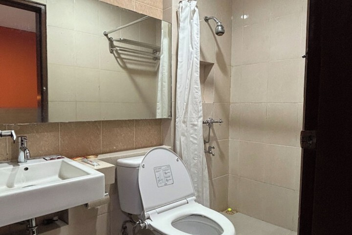 Clean Restrooms