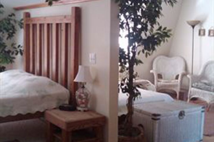 Room 12 of 37