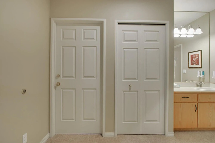 Room 5 of 14