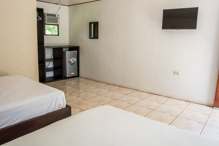 Room 6 of 26