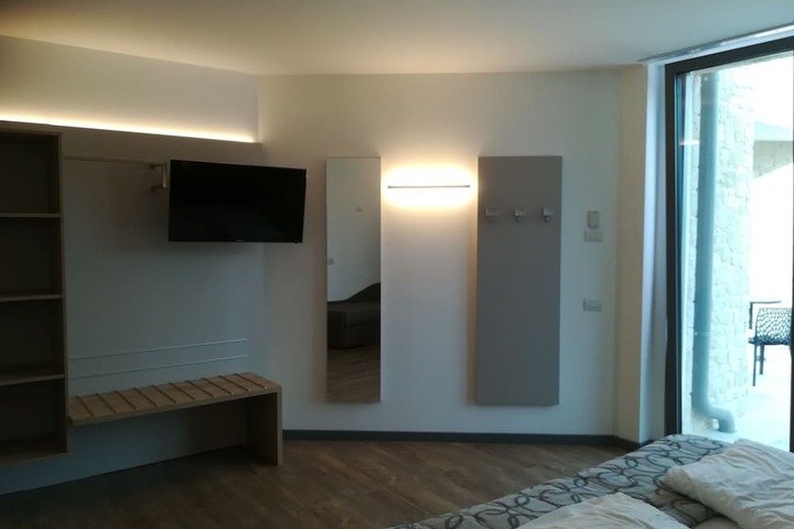 Room 7 of 81