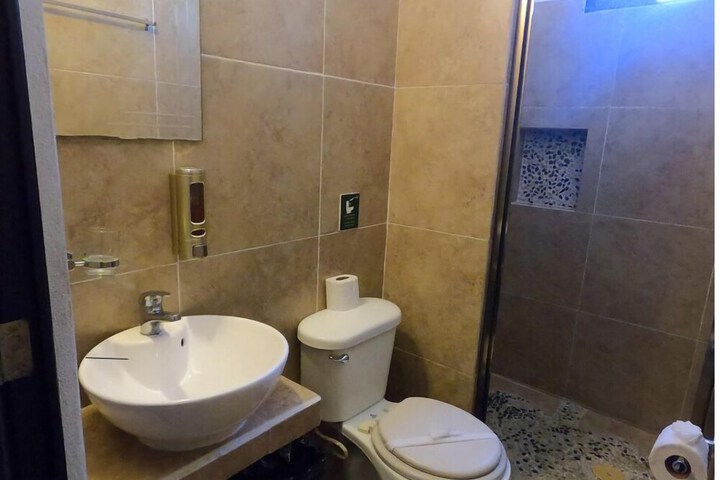 Room 12 of 14