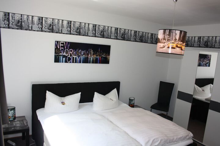 Room 4 of 51