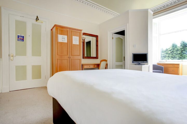 Room 15 of 52