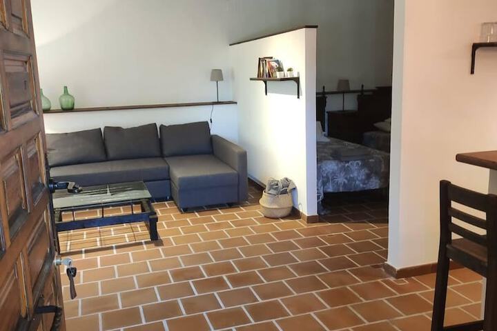 Room 8 of 18