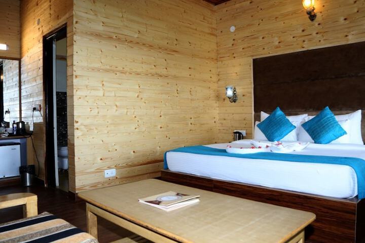 Room 9 of 21