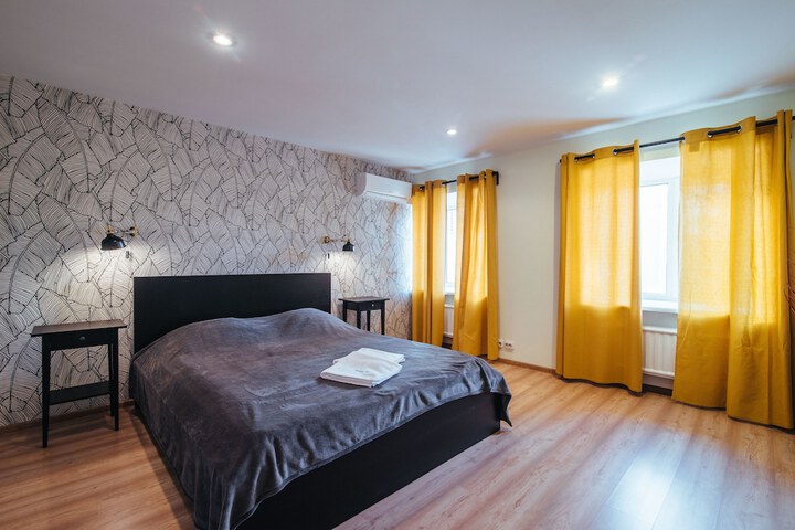 Room 9 of 40