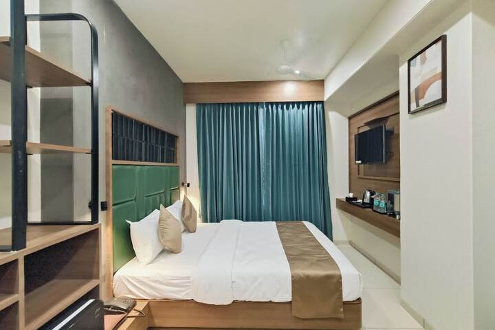 Room 26 of 76