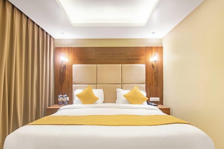 Room 12 of 41