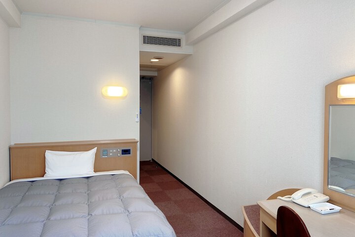 Room 10 of 43