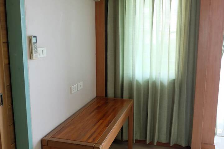 Room 47 of 89