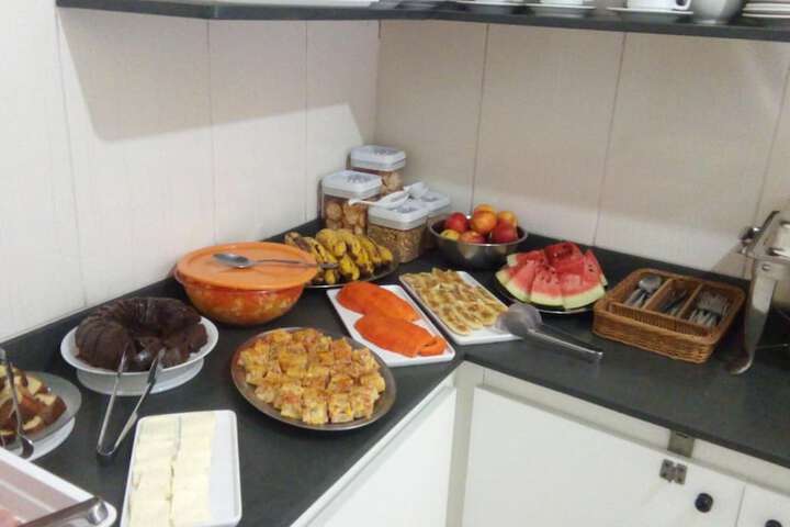 Dining 33 of 36