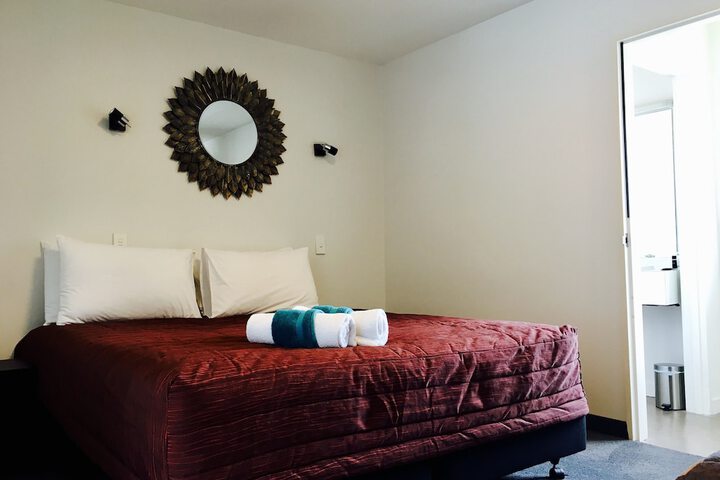 Room 16 of 73