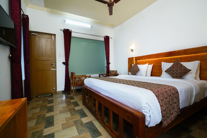 Room 12 of 13