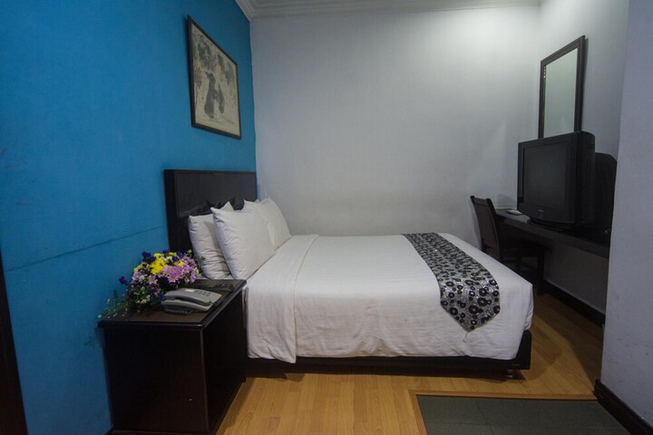 Room 16 of 59