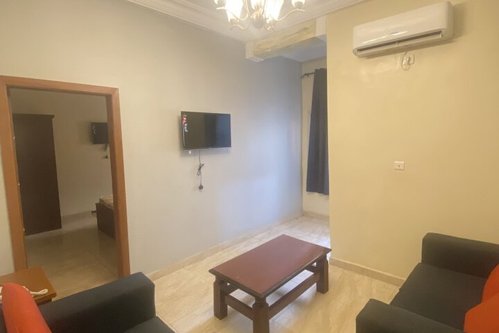 Room 9 of 21