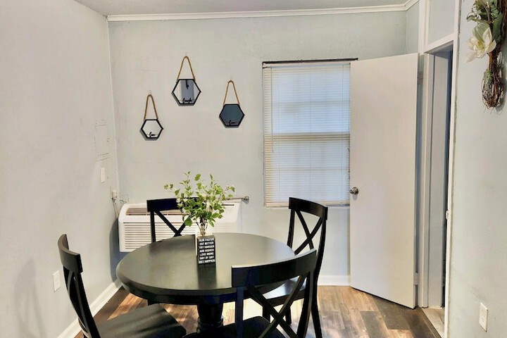 Dining Photos