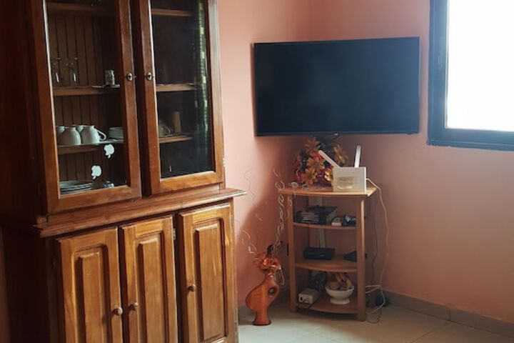 Room 8 of 11