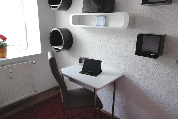 Room 3 of 12
