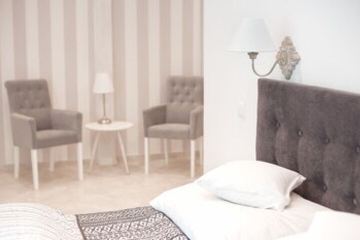 Room 18 of 23