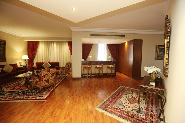 Room 43 of 81