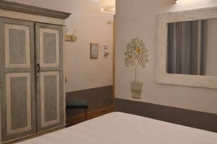 Room 29 of 144