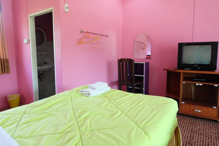 Room 10 of 30