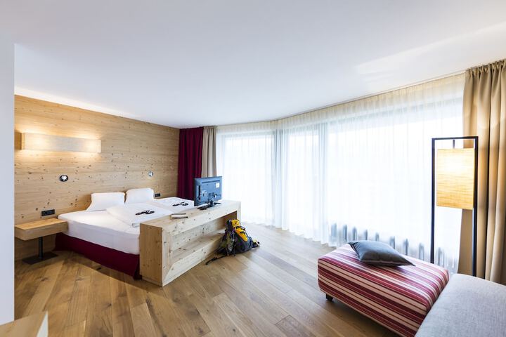 Room 10 of 57