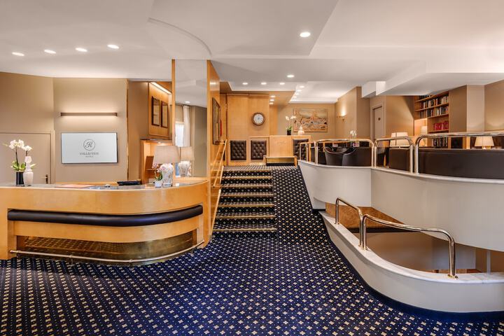 Entrance & Lobby