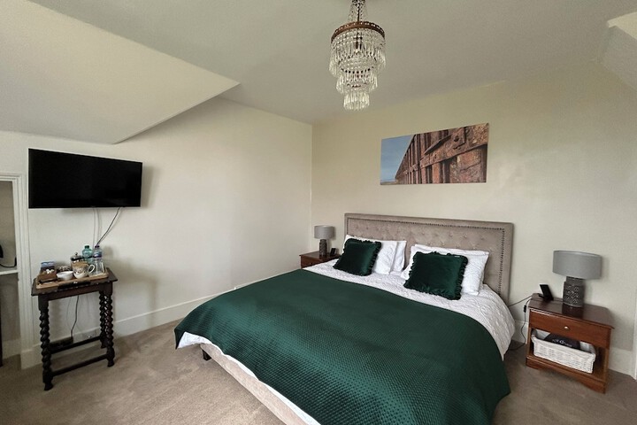 Room 3 of 45