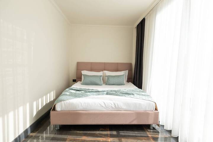 Room 9 of 49