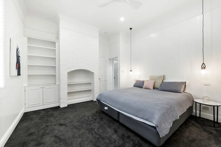 Room 3 of 20
