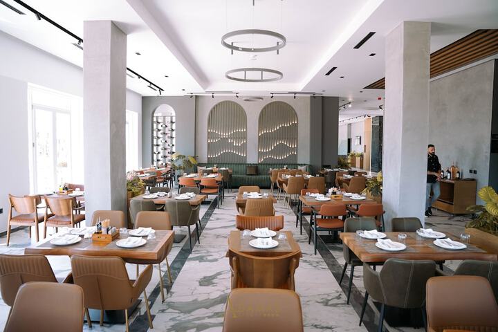 Dining 119 of 148