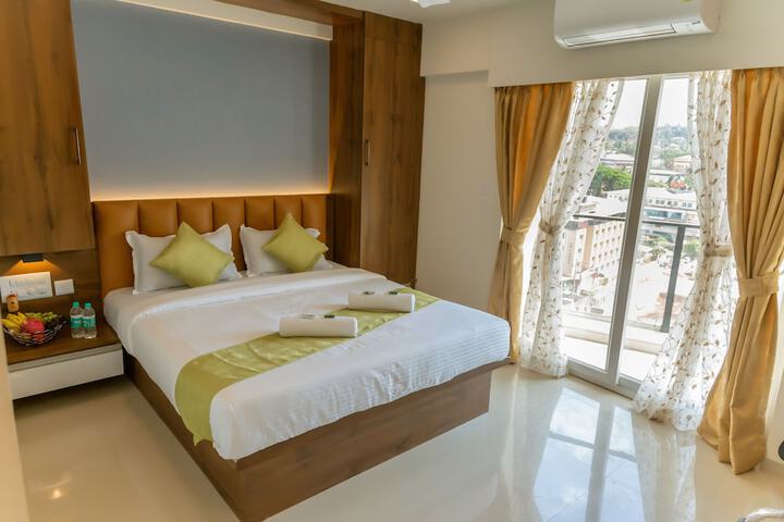Room 8 of 24